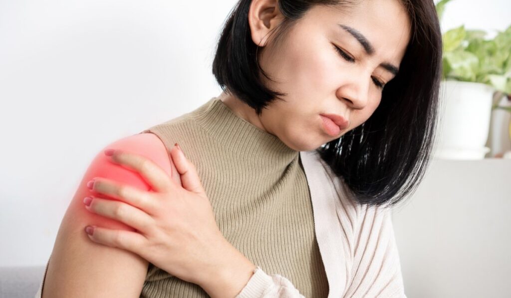 Frozen Shoulder or Rotator Cuff